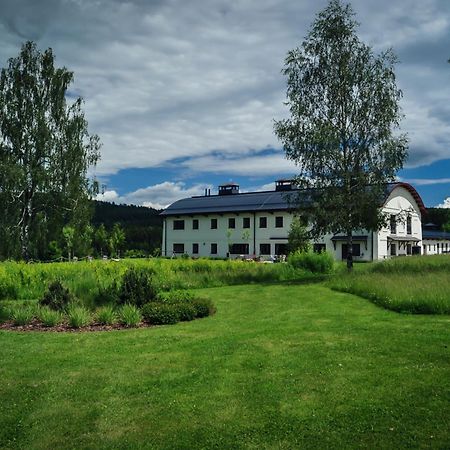 Statek Blatiny Hotel Sněžné Buitenkant foto