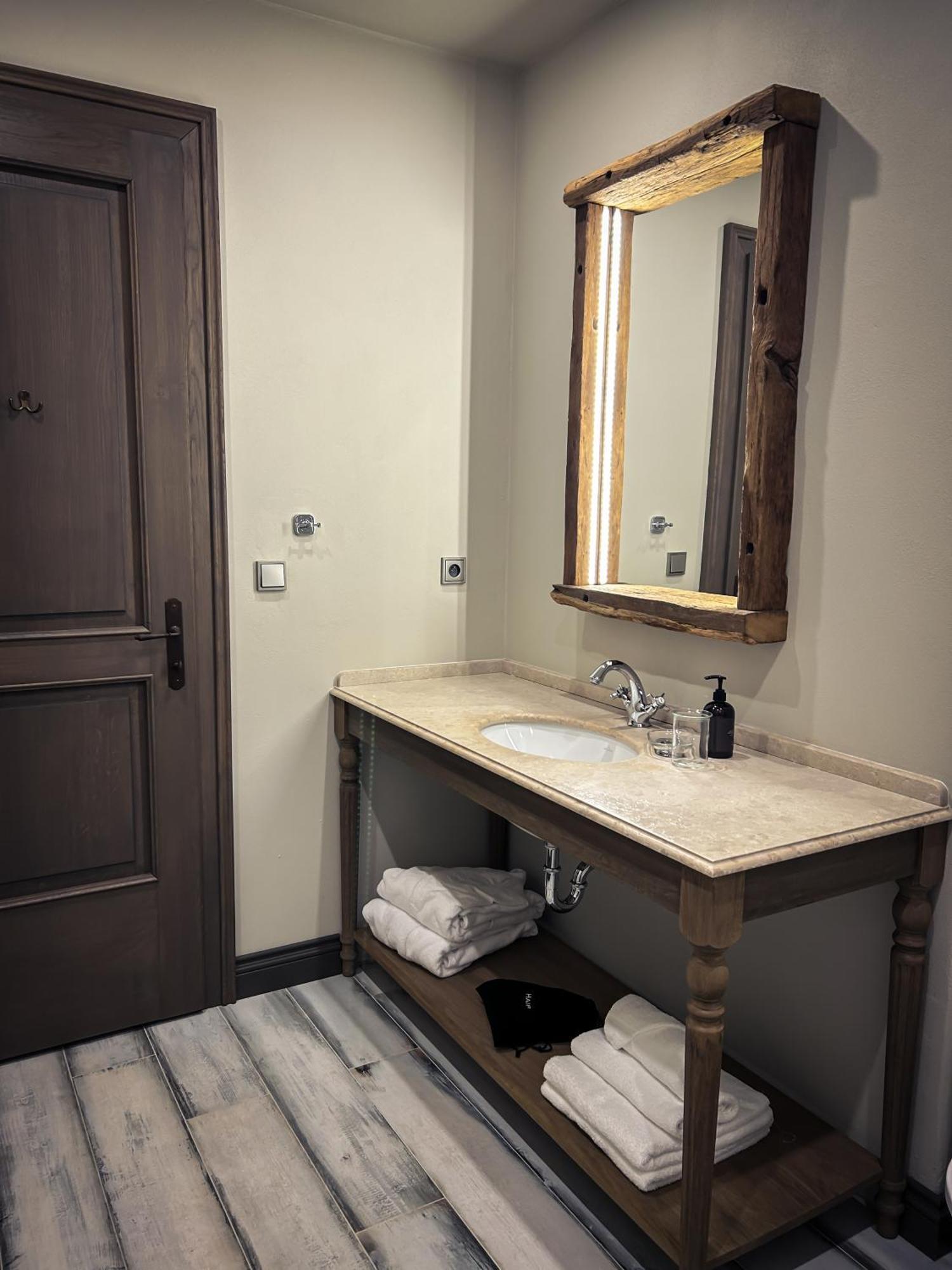 Statek Blatiny Hotel Sněžné Kamer foto